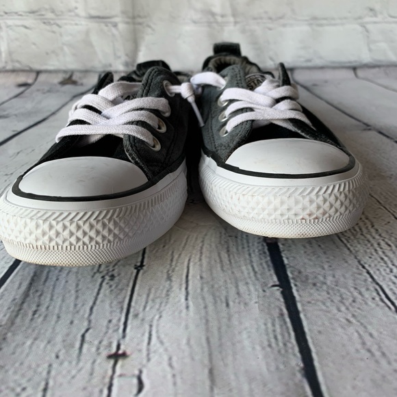 New grey velvet converse - Picture 2 of 6